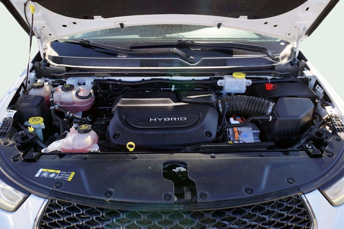 Used 2021 Chrysler Pacifica Touring-L image 13