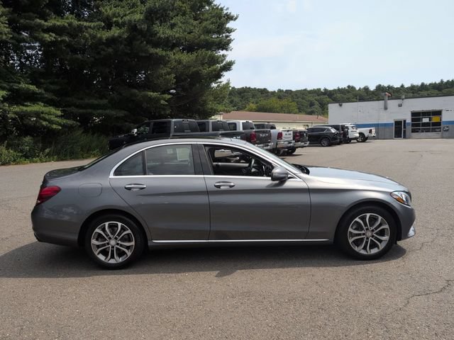 Used 2017 Mercedes-Benz C 300 4MATIC Sedan image 4