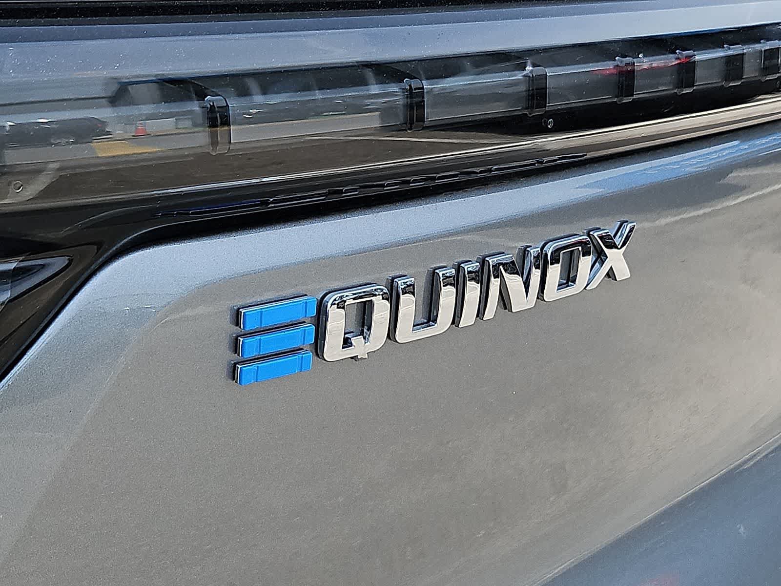 New 2026 Chevrolet Equinox EV LT w/ Convenience Package II FWD image 23