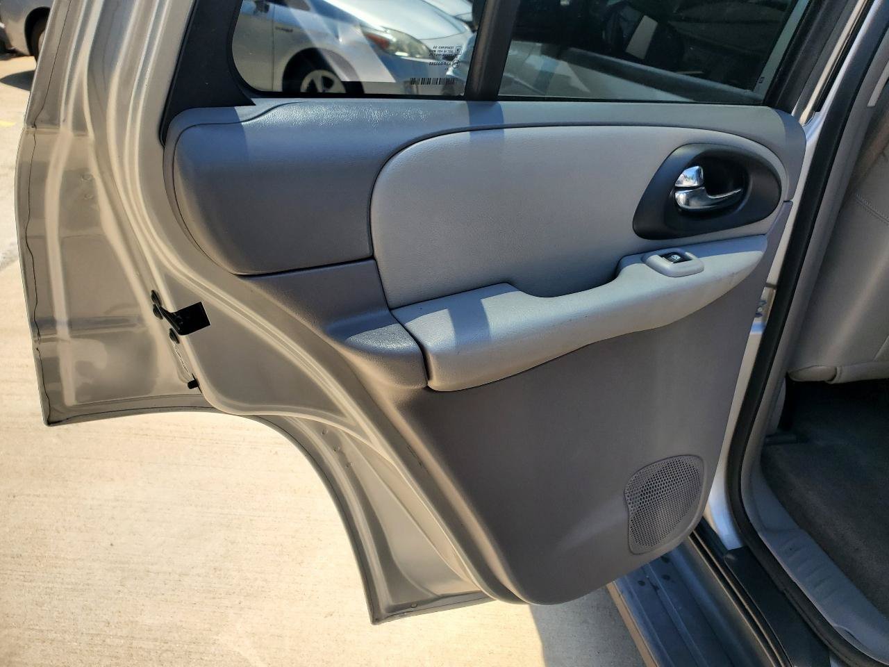Used 2005 Chevrolet TrailBlazer LT RWD image 15