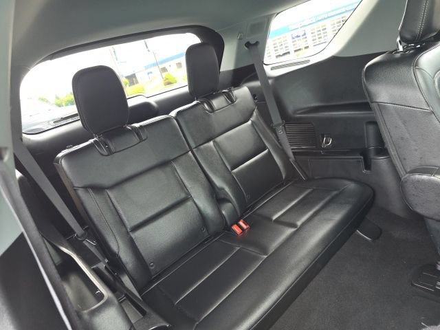 Used 2021 Ford Explorer Limited w/ Equipment Group 301A AWD/4WD image 49