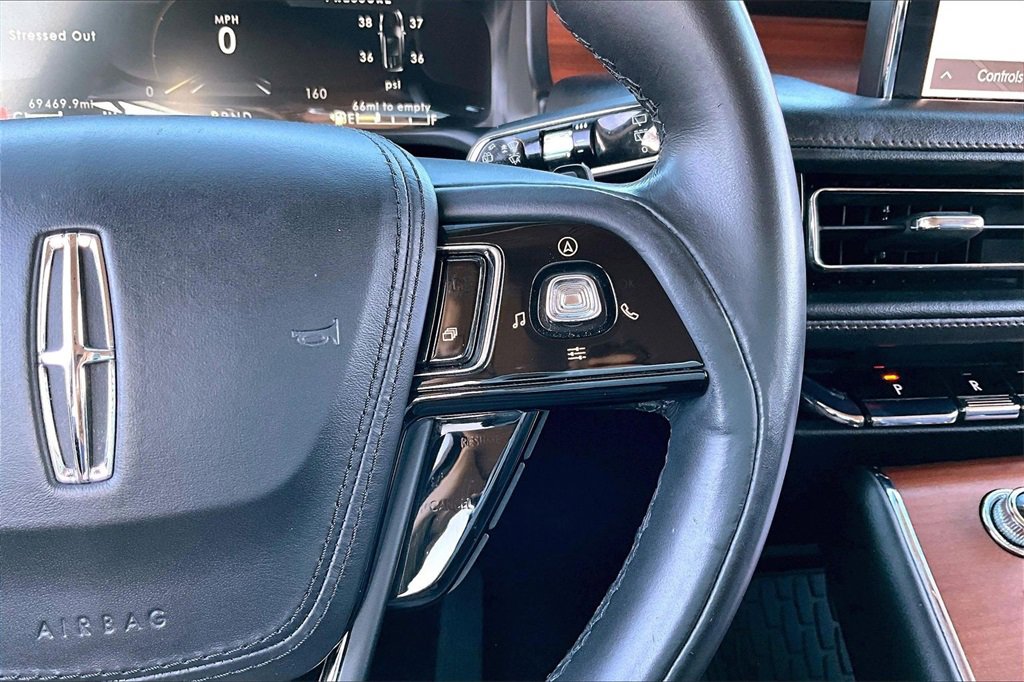 Used 2020 Lincoln Aviator Reserve image 21