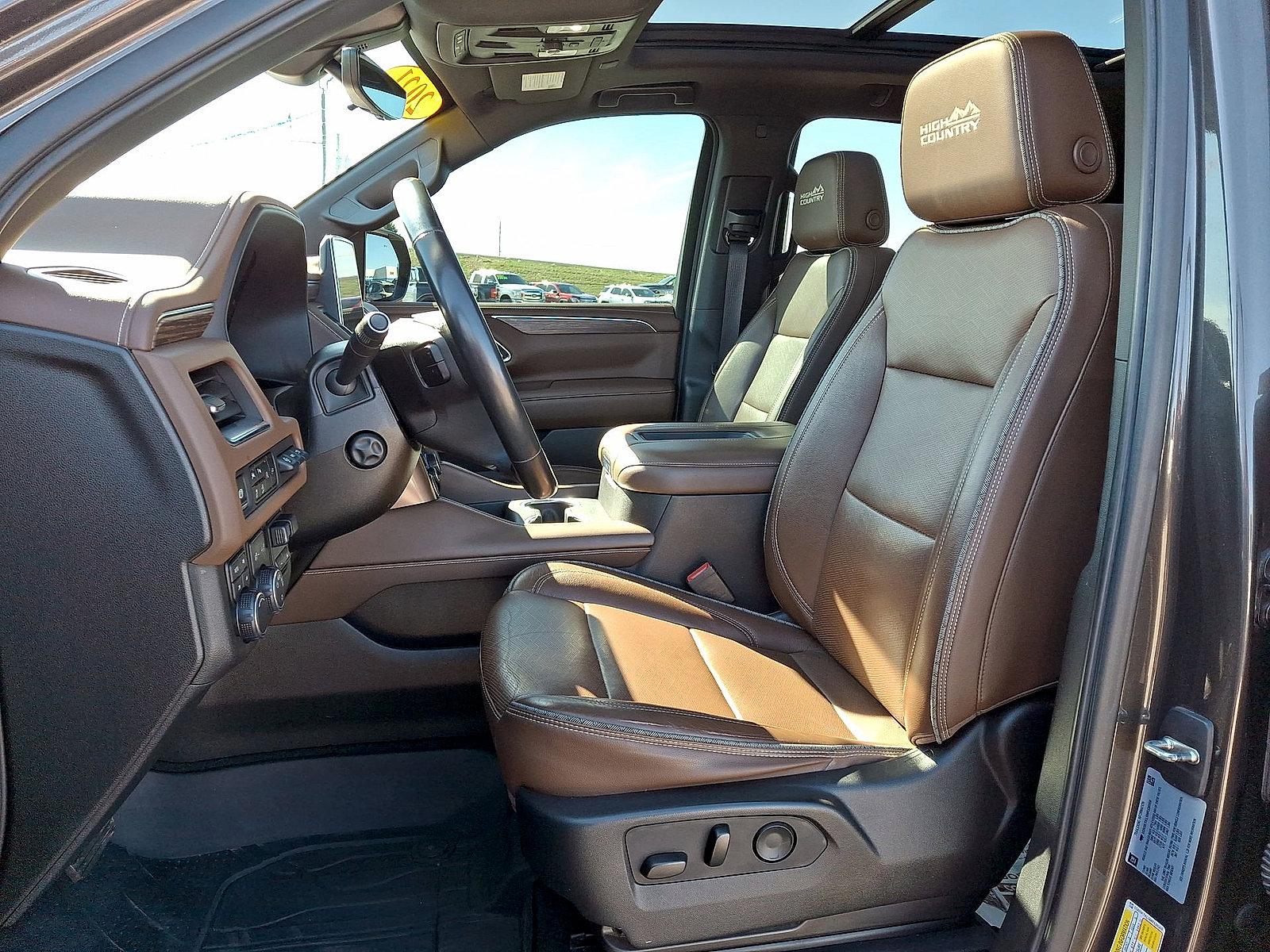 Used 2021 Chevrolet Tahoe High Country w/ Premium Package AWD/4WD image 11