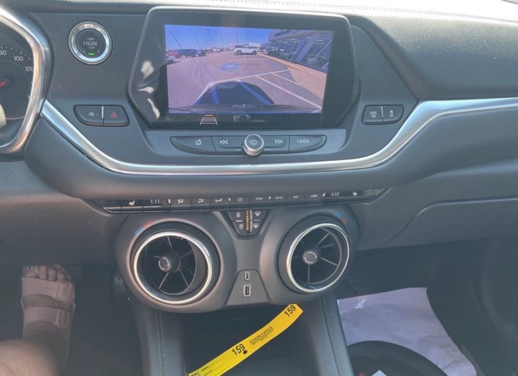 Used 2020 Chevrolet Blazer LT image 14
