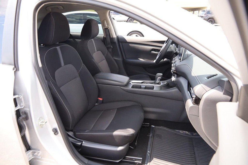 Used 2020 Nissan Sentra SV FWD image 26
