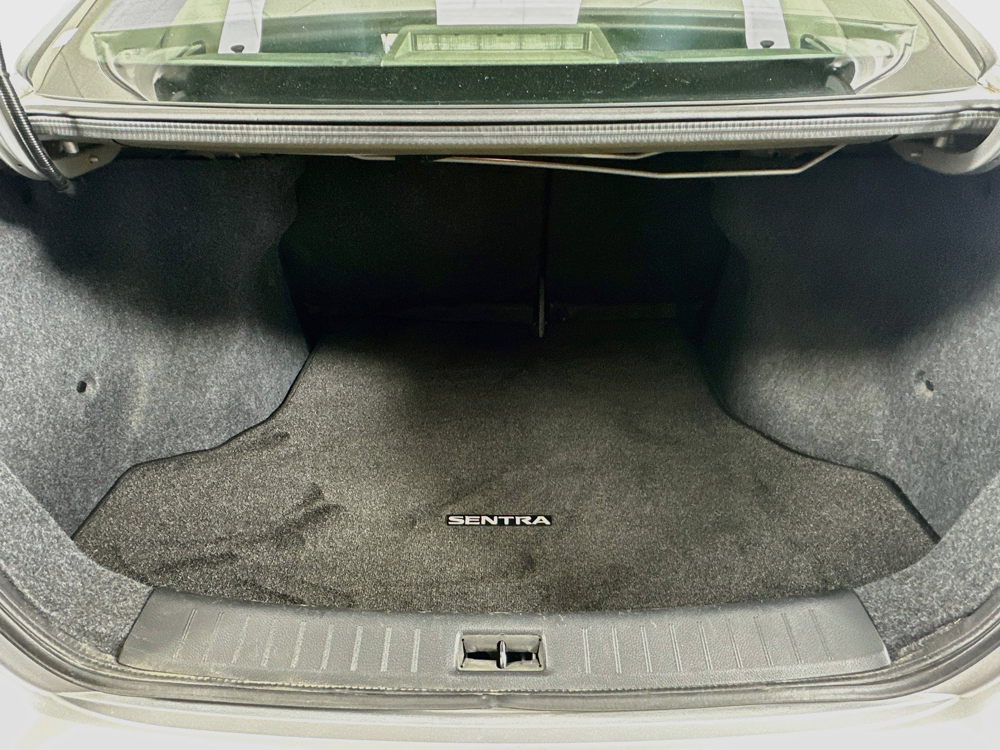 Used 2019 Nissan Sentra SV FWD image 26