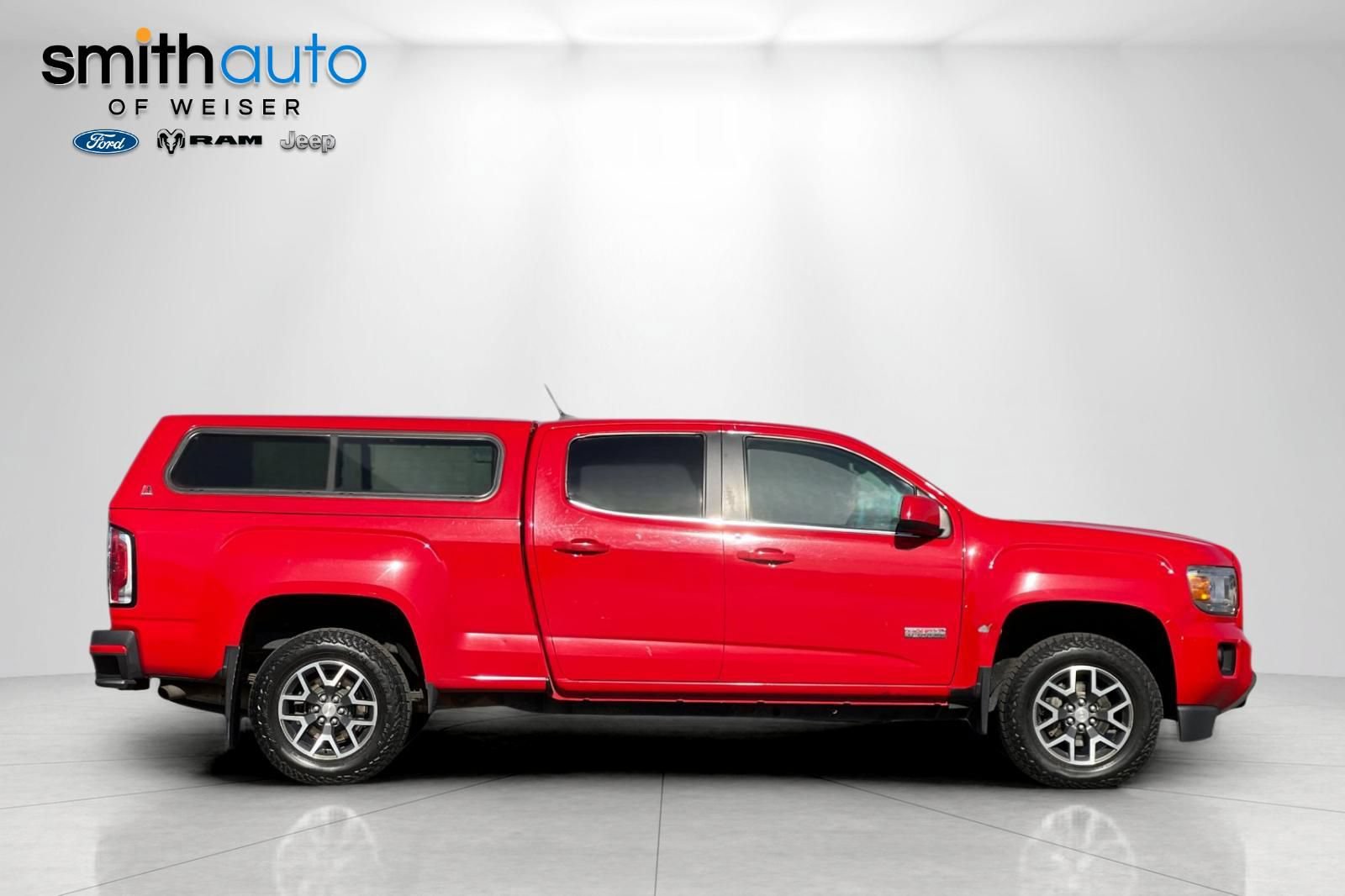 Used 2015 GMC Canyon SLE w/ All-Terrain Package AWD/4WD image 3