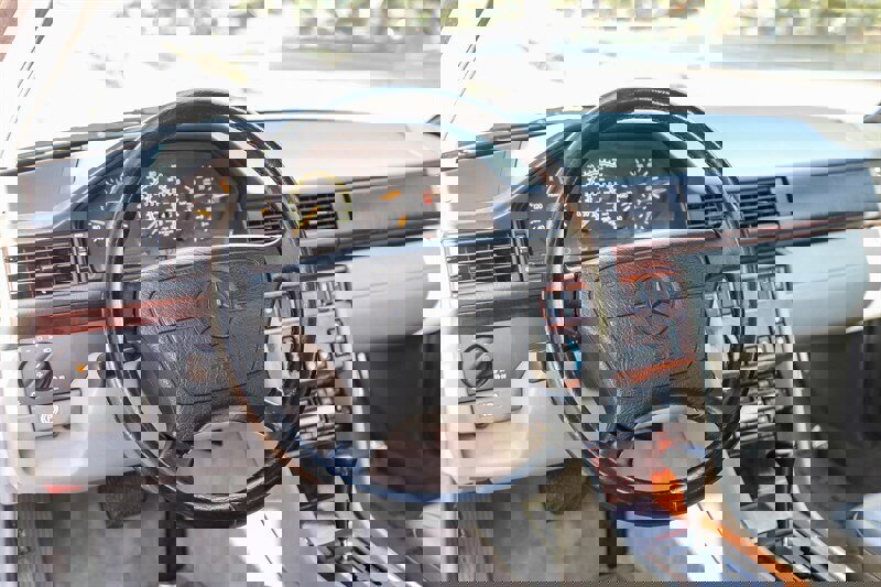 Used 1995 Mercedes-Benz E 320 Convertible image 81