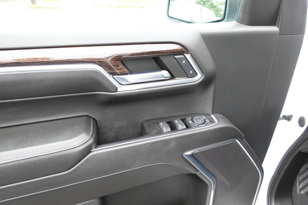 Used 2023 GMC Sierra 1500 Elevation image 16