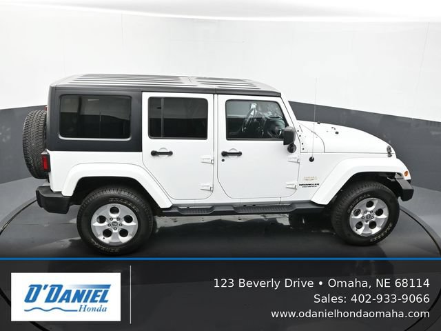 Used 2013 Jeep Wrangler Unlimited Sahara w/ Trailer Tow Group AWD/4WD image 19