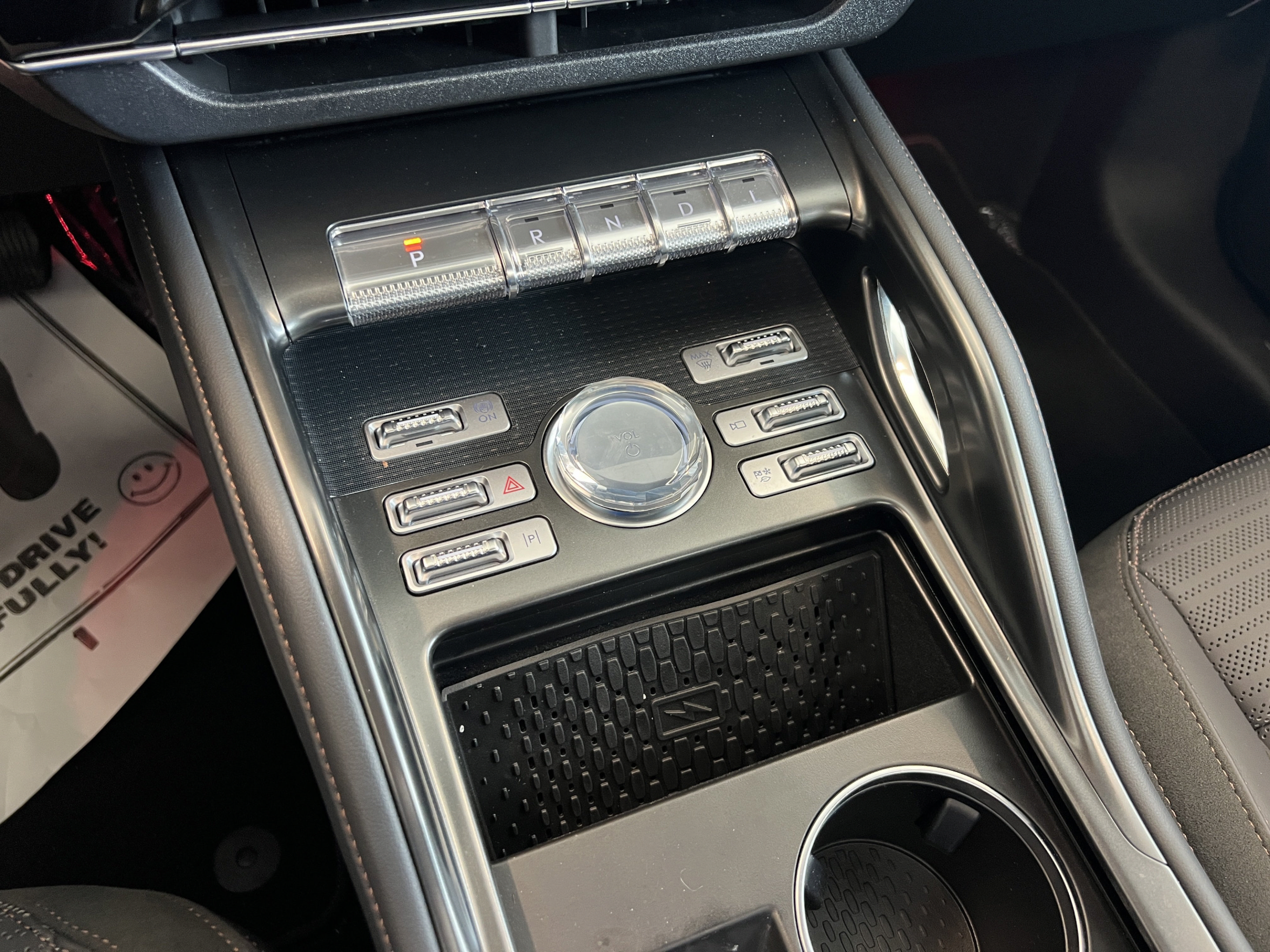 New 2025 Lincoln Nautilus Reserve w/ Jet Appearance Package AWD/4WD image 17