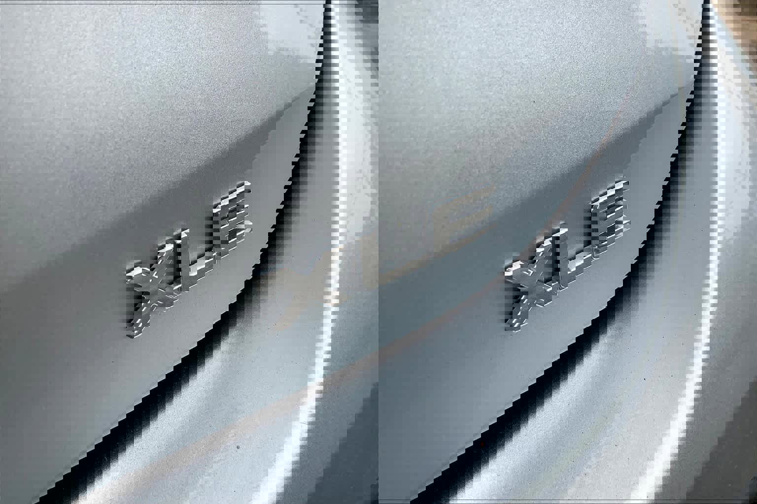 Used 2021 Toyota Highlander XLE image 10