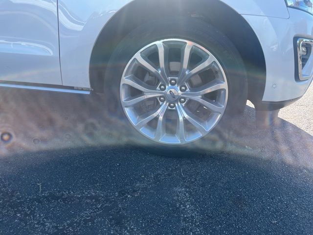 Used 2019 Ford Expedition Limited w/ Equipment Group 302A image 6