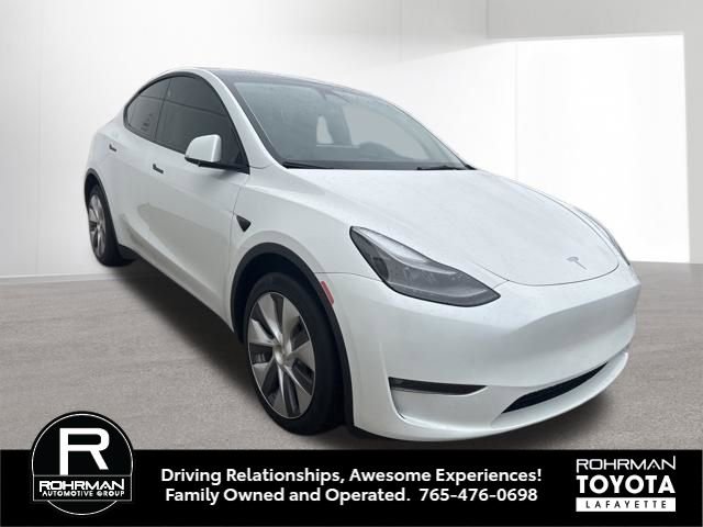Used 2024 Tesla Model Y Long Range image 3
