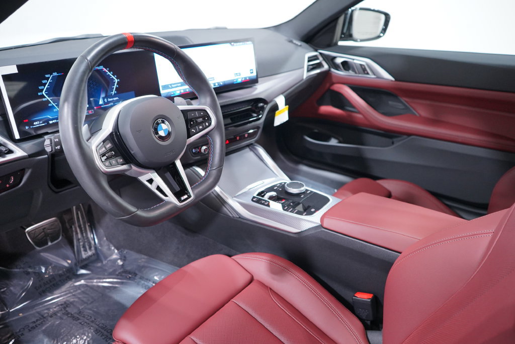 Used 2026 BMW M440i Coupe w/ Shadowloine Package RWD image 6