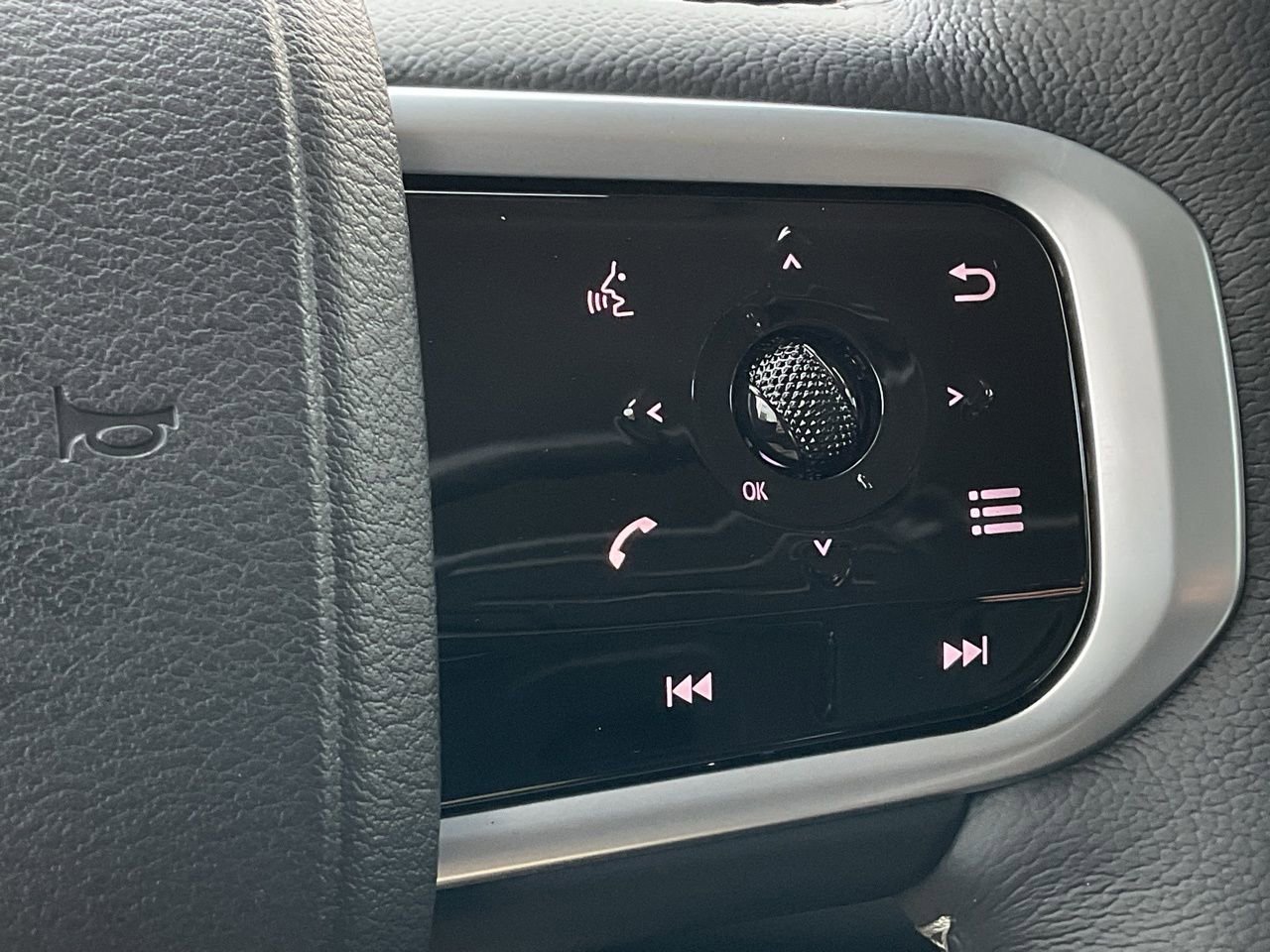 New 2026 Nissan Armada SV image 27