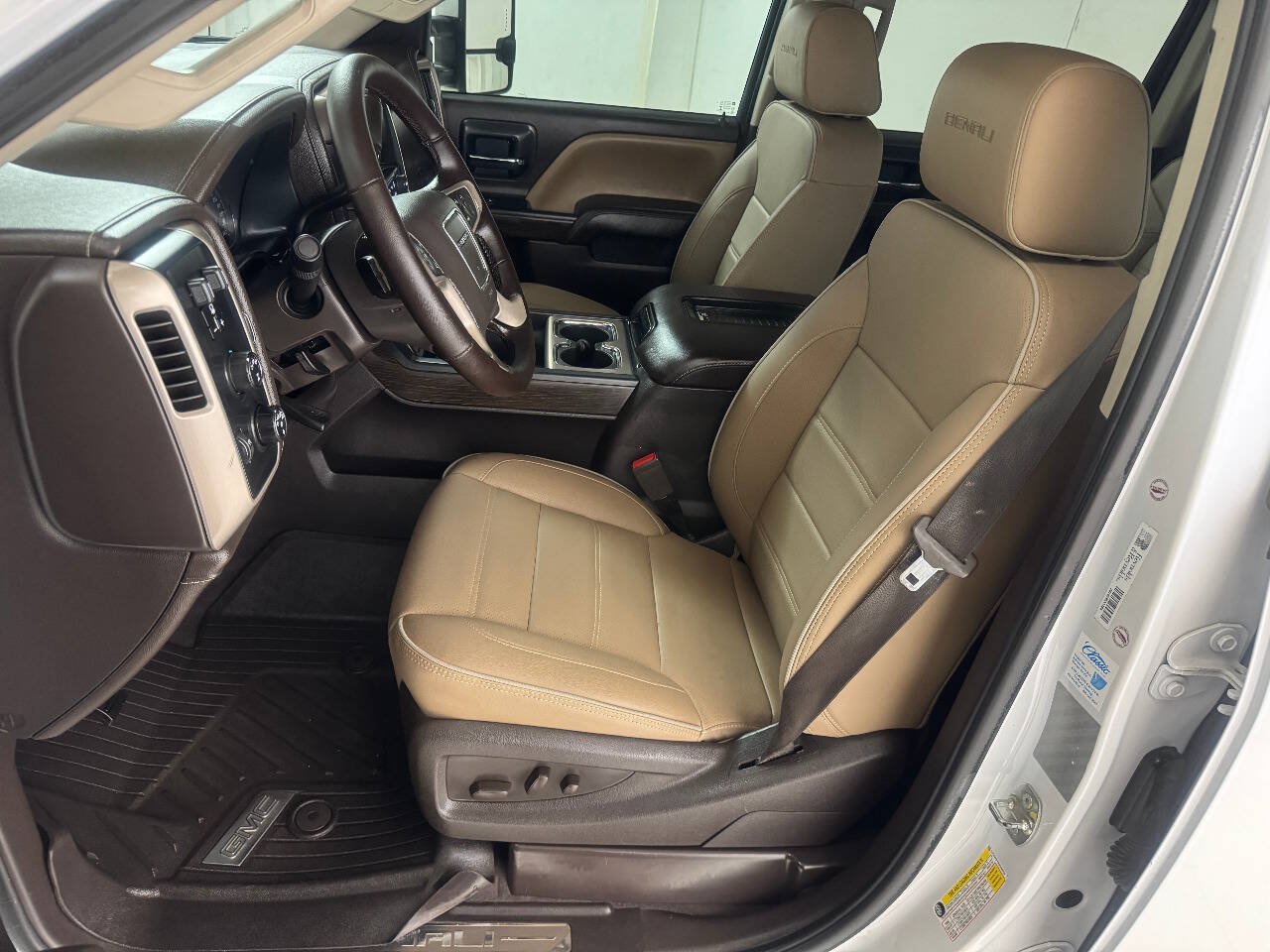 Used 2018 GMC Sierra 3500 Denali w/ Duramax Plus Package AWD/4WD image 49