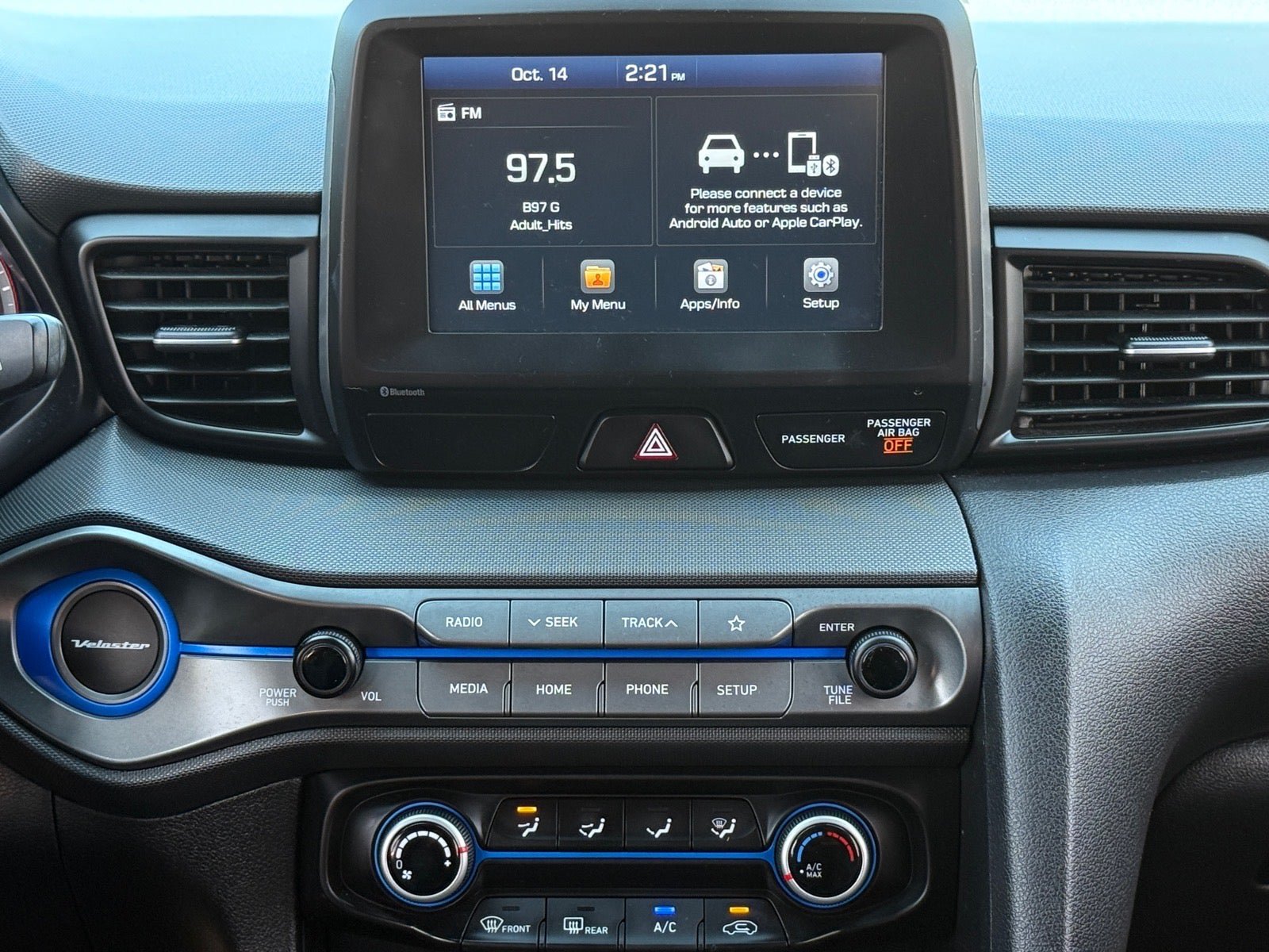 Used 2019 Hyundai Veloster 2.0 FWD image 25