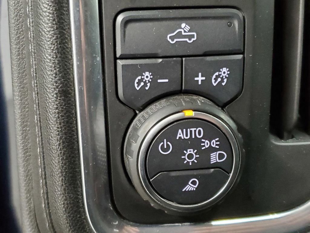 Used 2020 Chevrolet Silverado 1500 LT w/ All-Star Edition AWD/4WD image 32