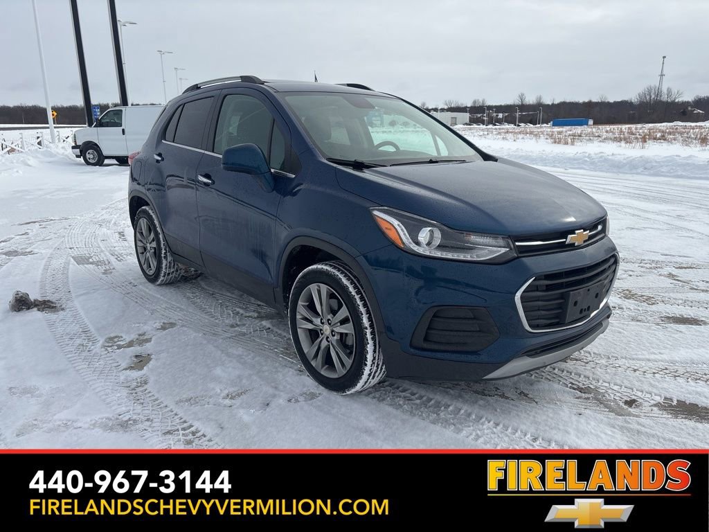 Used 2020 Chevrolet Trax LT w/ Sun & Sound Package image 7