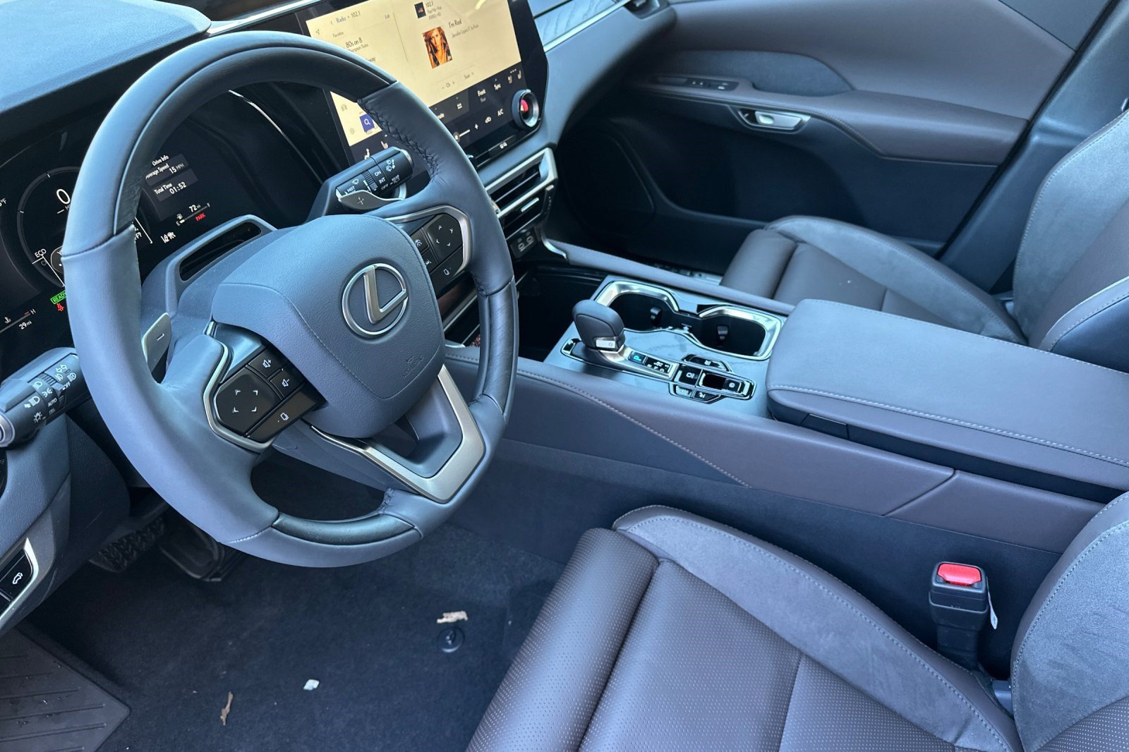 New 2026 Lexus RX 350 AWD/4WD image 4