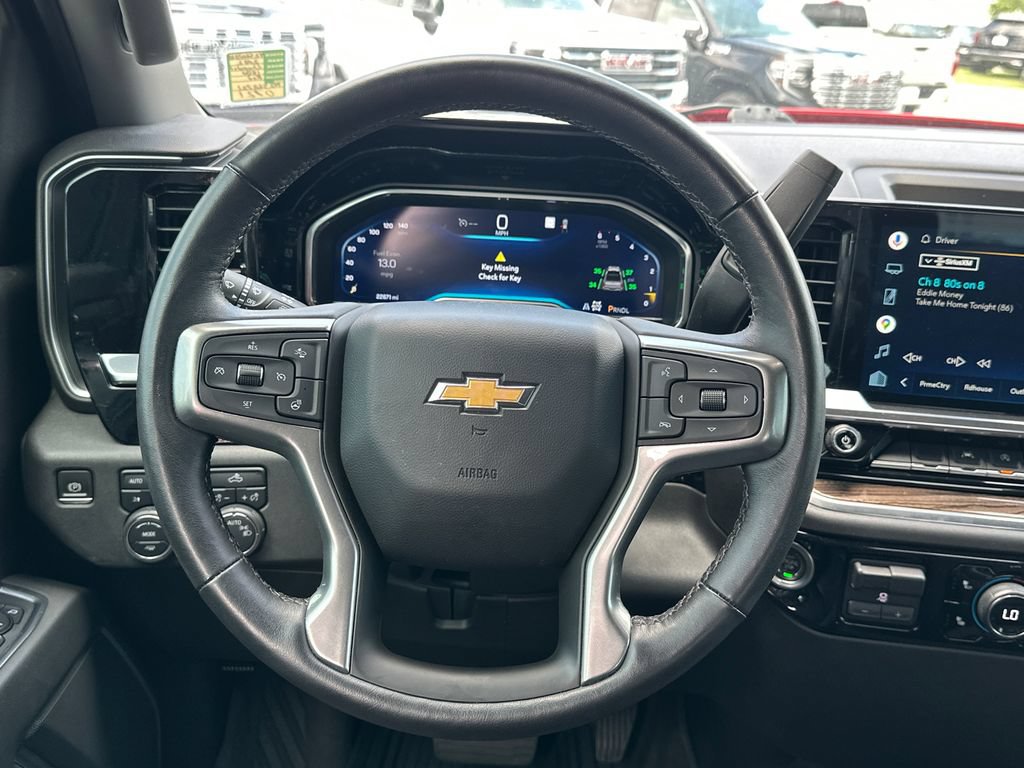 Used 2022 Chevrolet Silverado 1500 LT AWD/4WD image 24