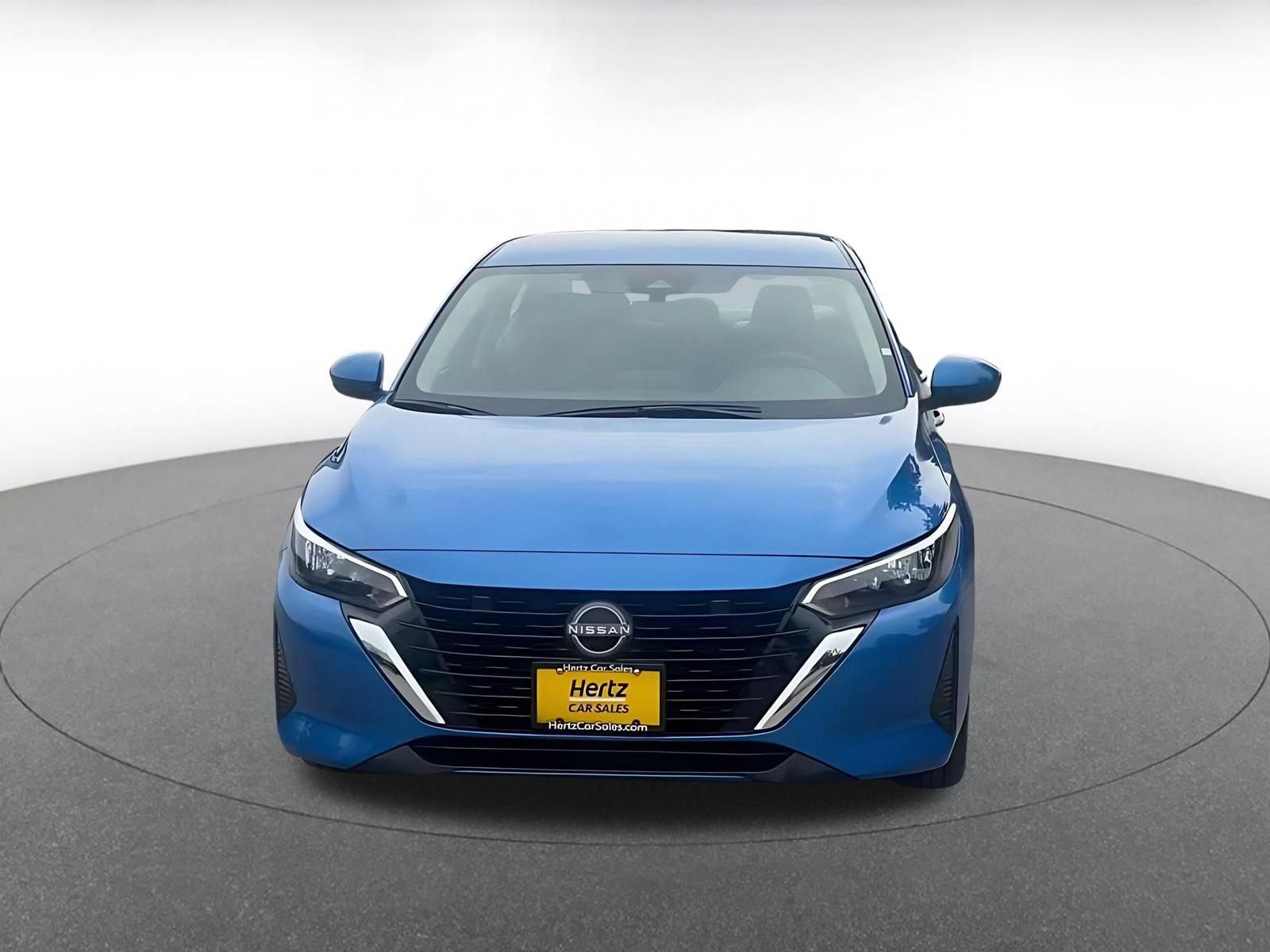 Used 2025 Nissan Sentra SV FWD image 4