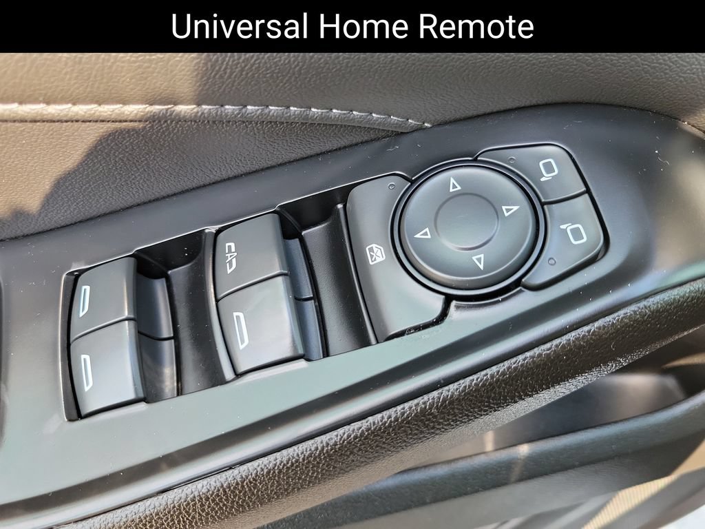 Used 2023 Chevrolet Traverse LT FWD image 12