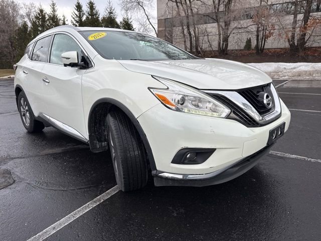 Used 2017 Nissan Murano AWD image 2