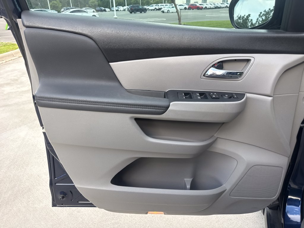 Used 2015 Honda Odyssey EX-L image 13