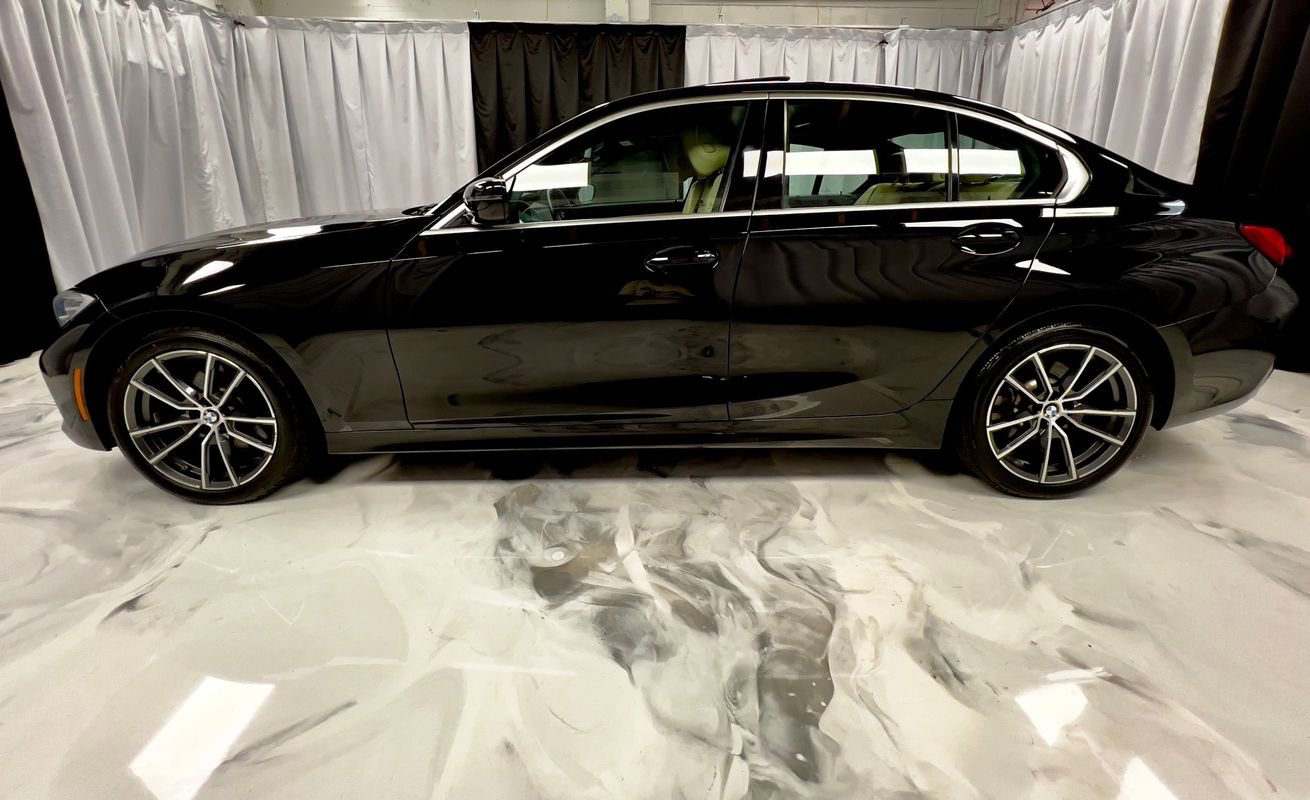 Used 2021 BMW 330i xDrive Sedan w/ Convenience Package image 9
