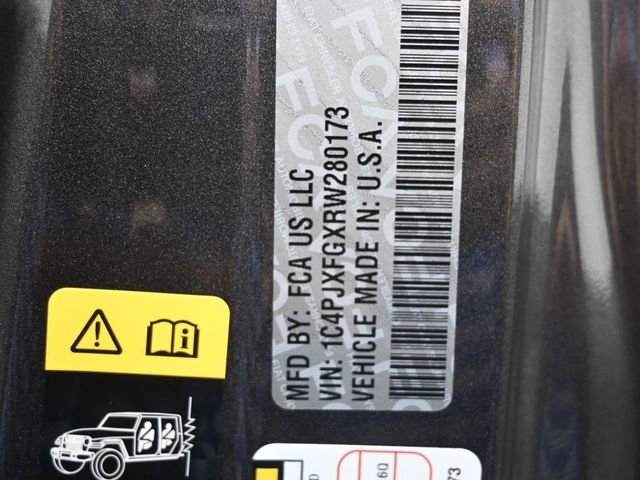 Used 2024 Jeep Wrangler Unlimited Rubicon w/ Technology Group image 20