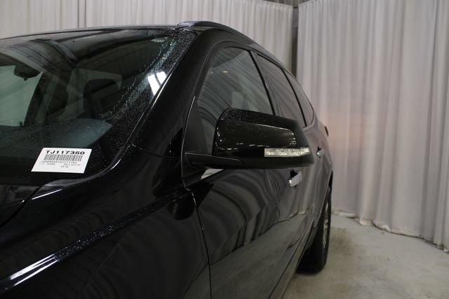 Used 2017 Chevrolet Traverse LT FWD image 34
