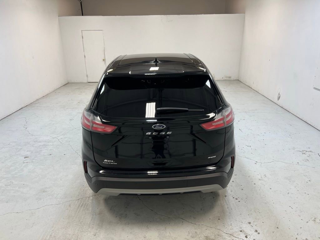 Used 2023 Ford Edge SEL image 4