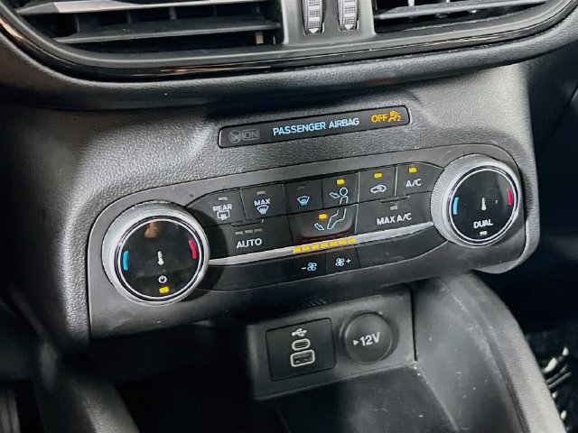Used 2025 Ford Escape ST-Line AWD/4WD image 19