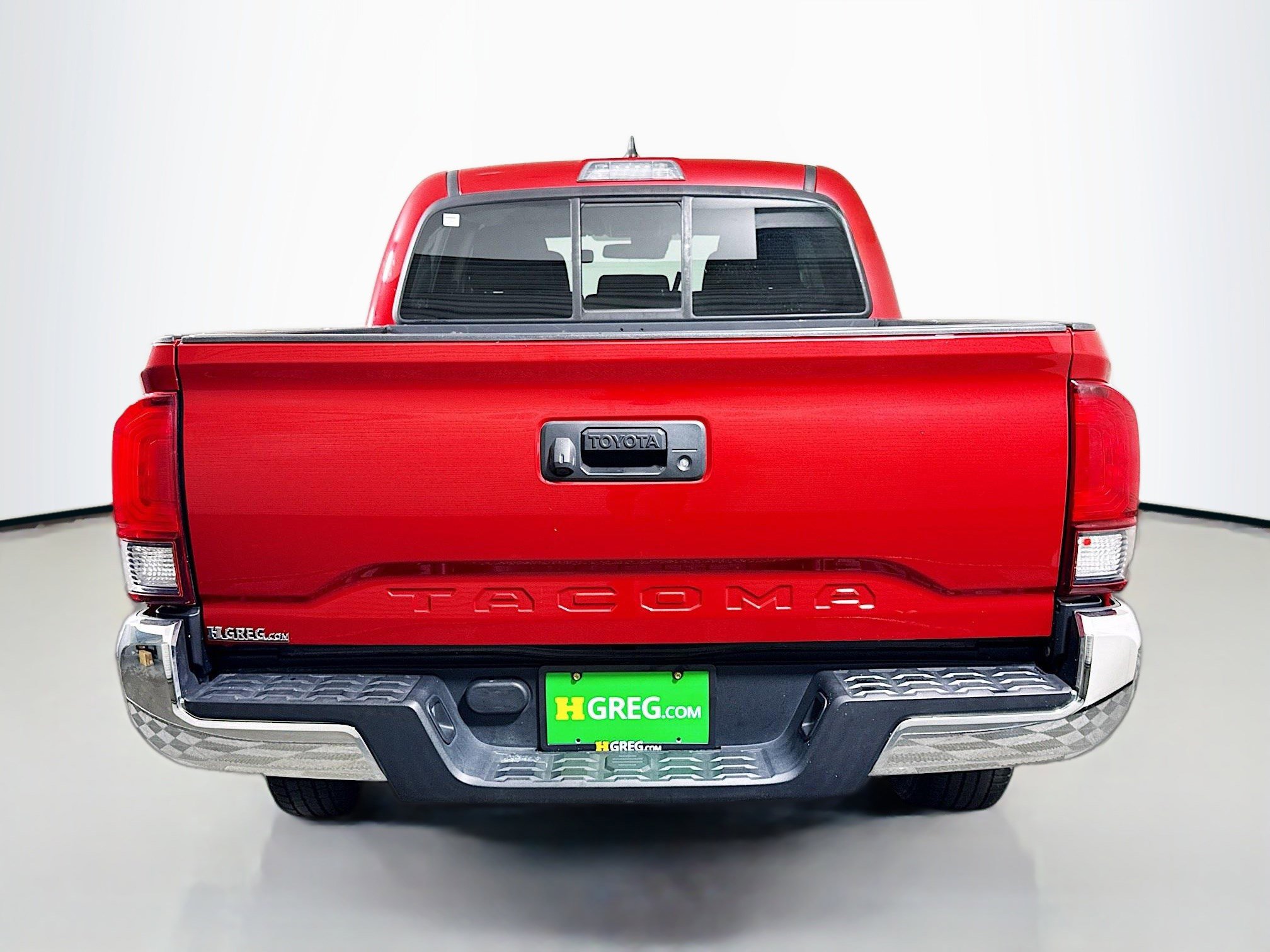 Used 2019 Toyota Tacoma SR5 RWD image 8