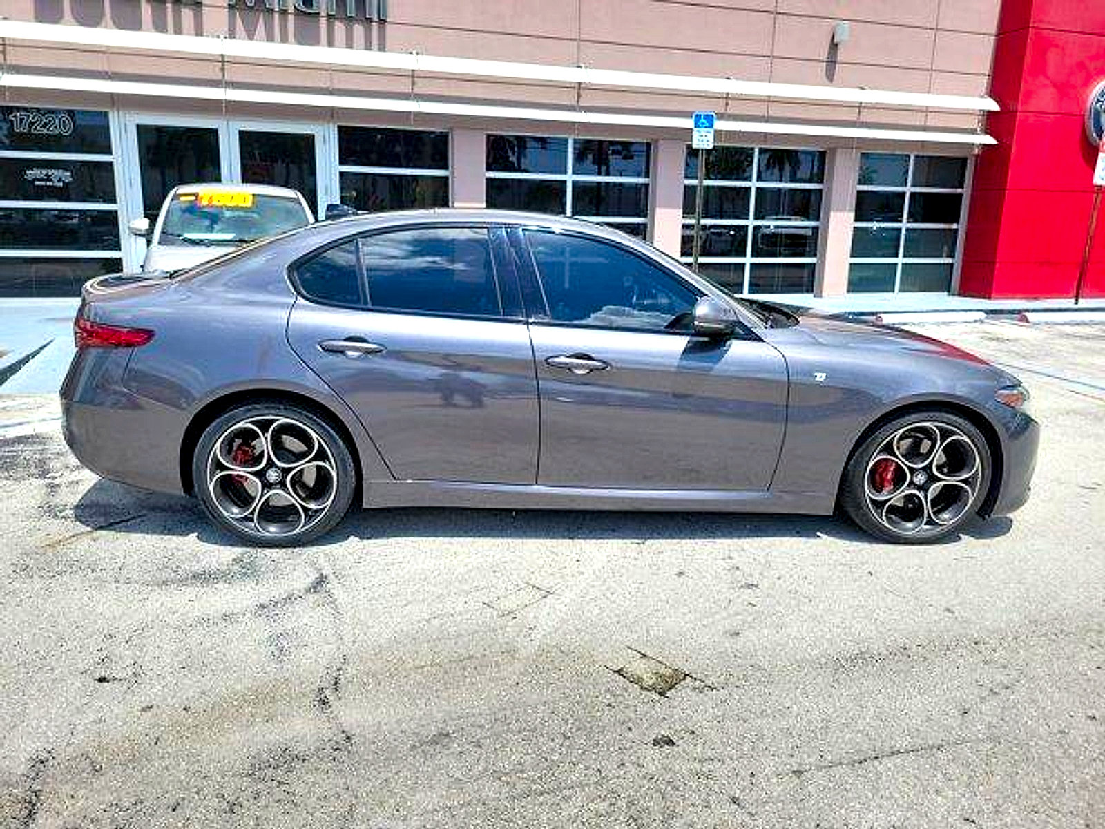 Used 2023 Alfa Romeo Giulia Ti w/ Active Assist Plus Package RWD image 8