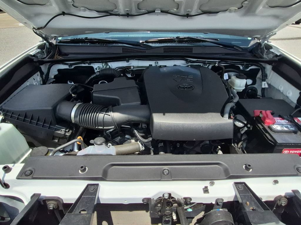 Used 2023 Toyota Tacoma SR5 RWD image 33