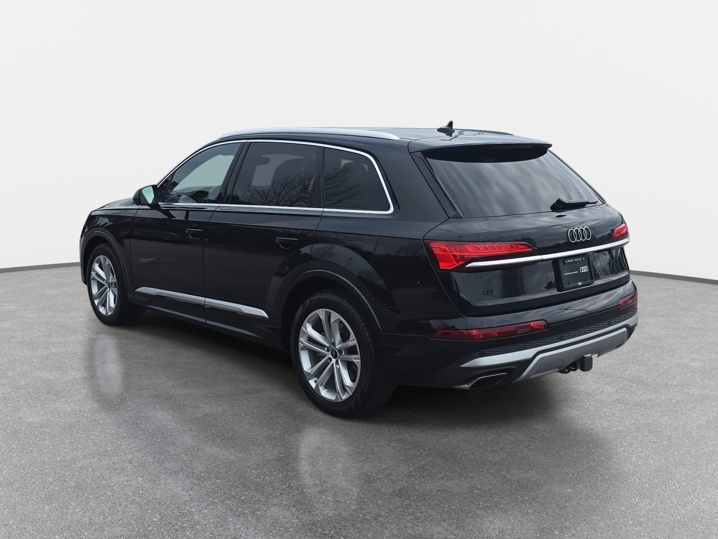 Used 2025 Audi Q7 3.0T Prestige w/ Prestige Package image 7