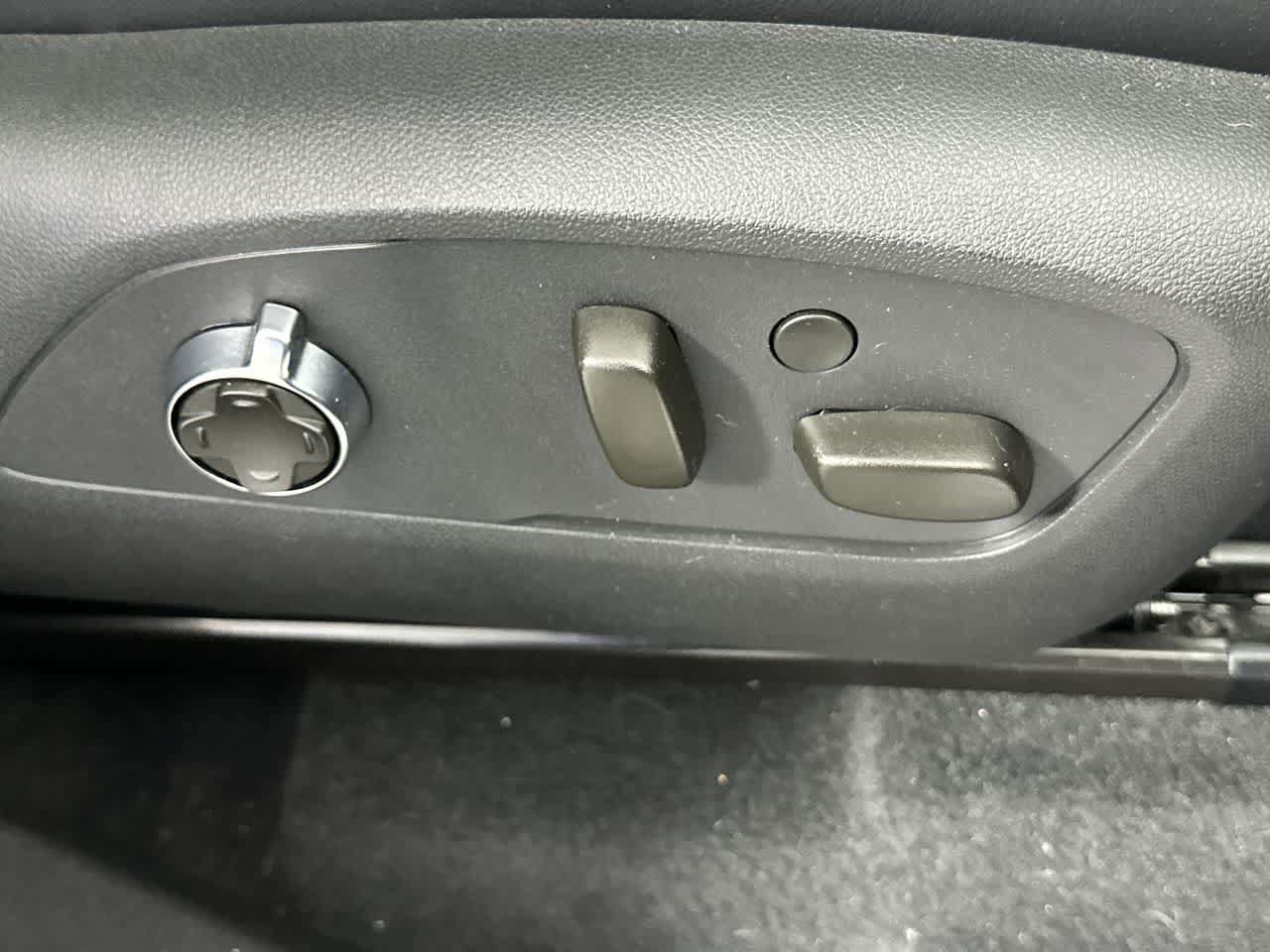 Used 2026 Buick Enclave Avenir w/ Super Cruise Package FWD image 27