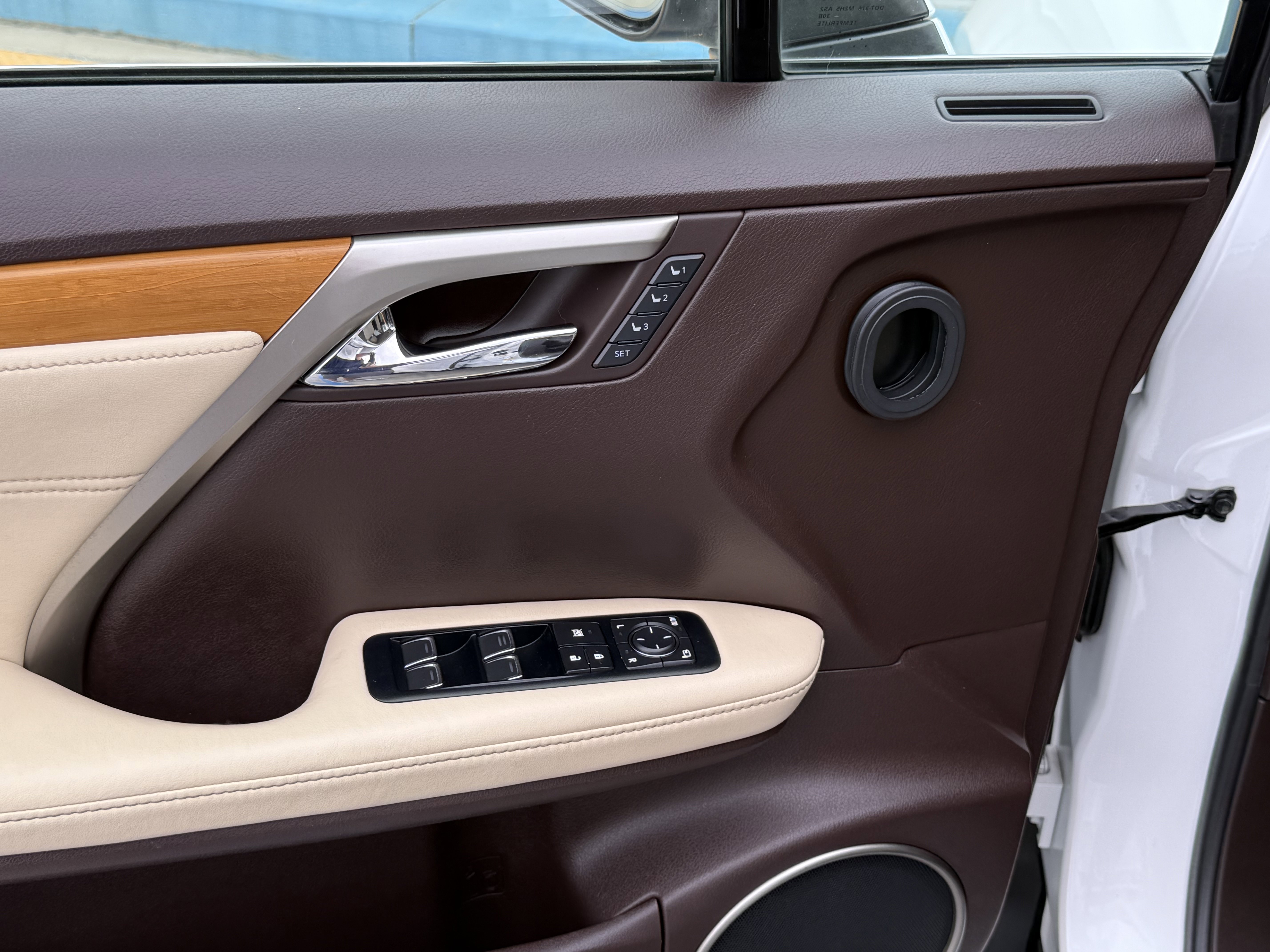 Used 2017 Lexus RX 350 FWD w/ Premium Package image 17