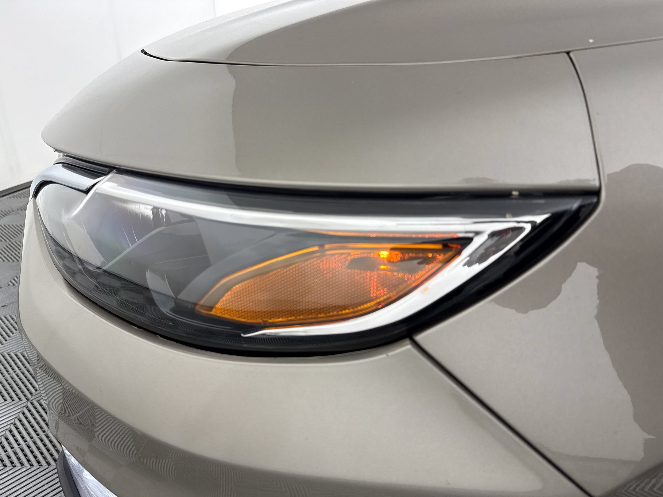 Used 2023 Chevrolet Malibu LT FWD image 11