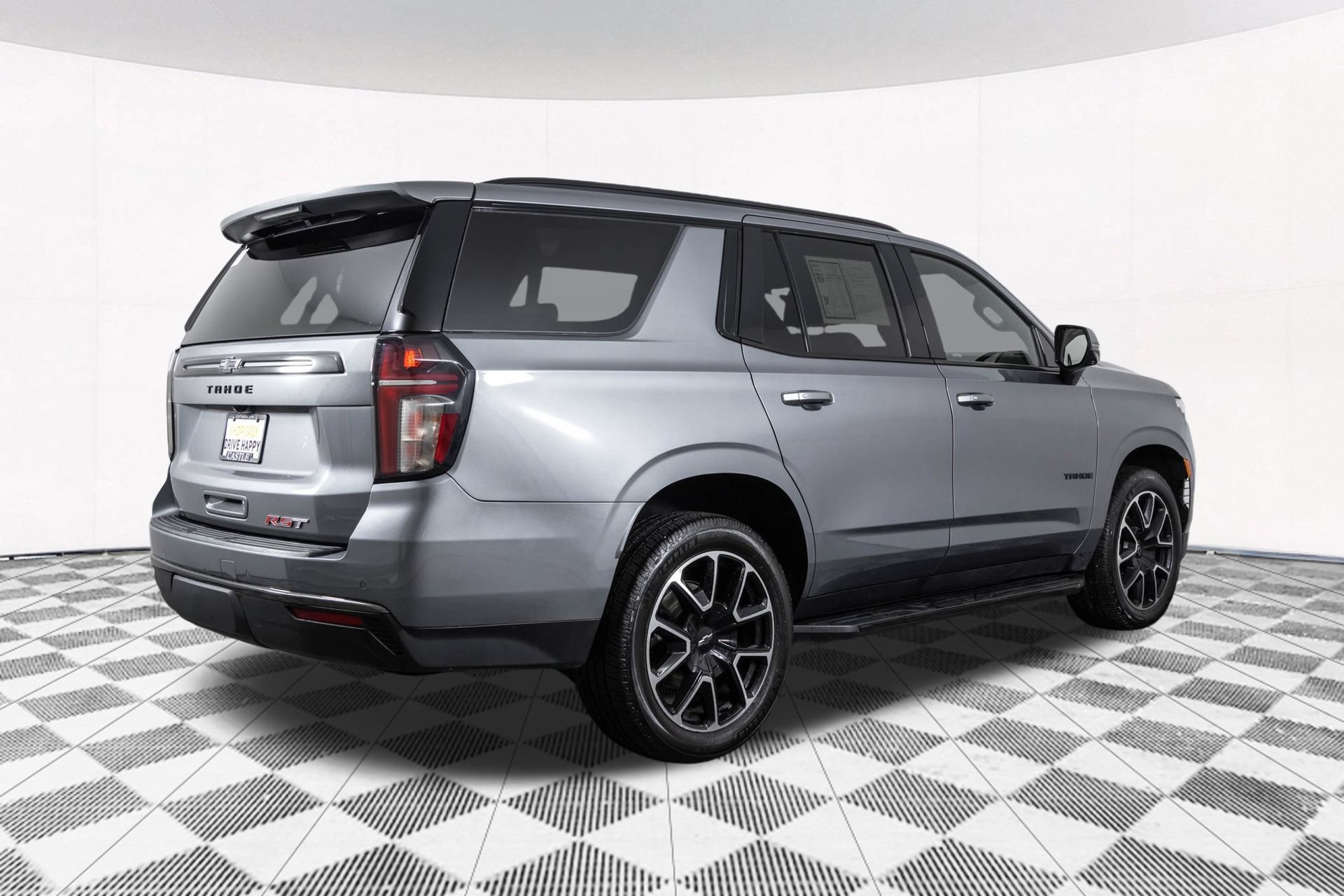 Used 2022 Chevrolet Tahoe RST w/ Luxury Package AWD/4WD image 19