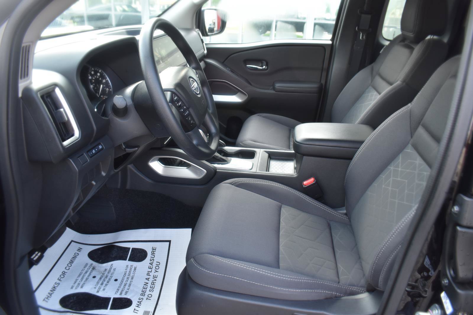 Certified 2025 Nissan Frontier SV RWD image 26
