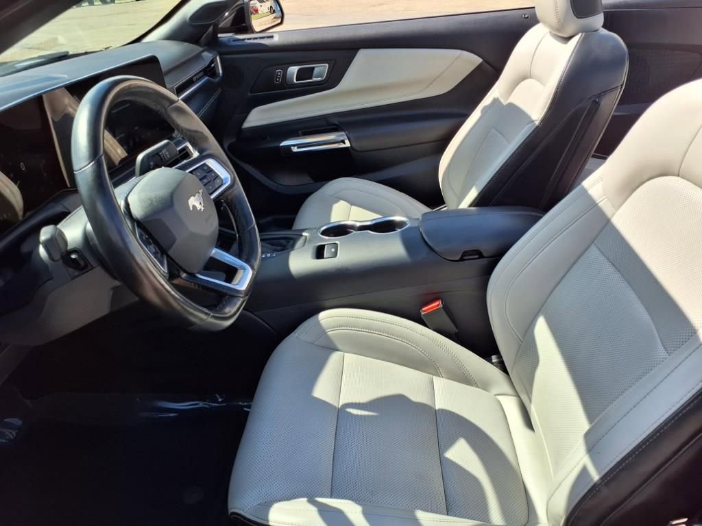 Used 2024 Ford Mustang Premium image 13