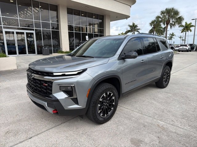 Used 2024 Chevrolet Traverse Z71 w/ Enhanced Driving Package image 1