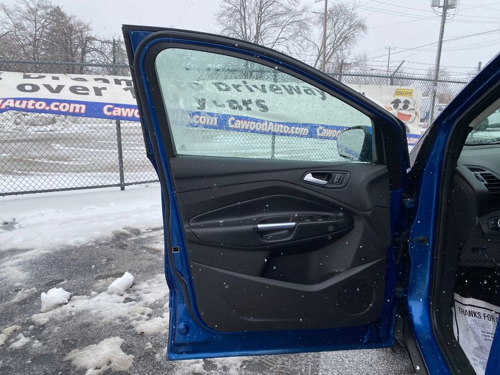 Used 2019 Ford Escape SEL image 13