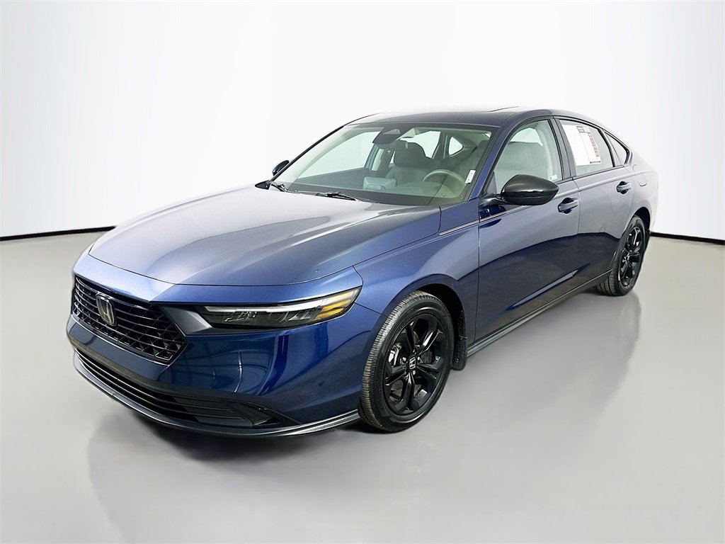 Used 2025 Honda Accord SE image 3