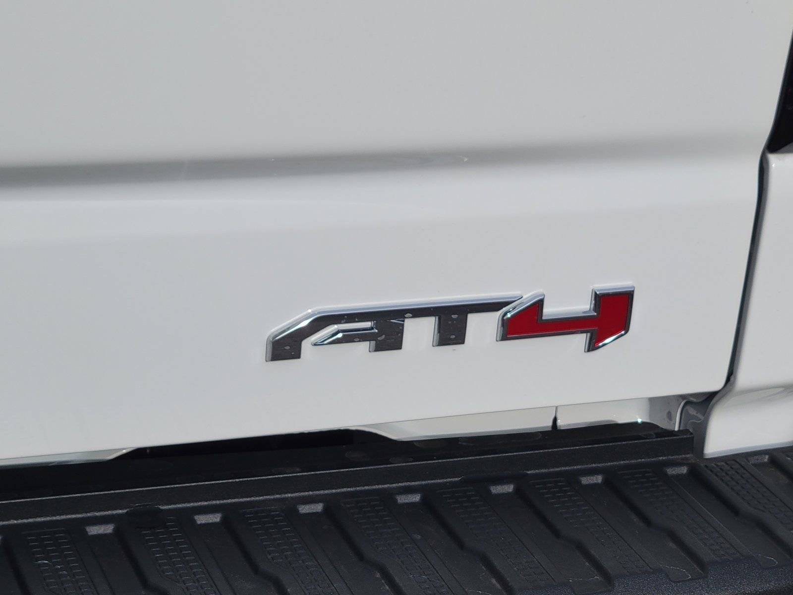 New 2026 GMC Sierra 1500 AT4 w/ AT4 Premium Package image 10