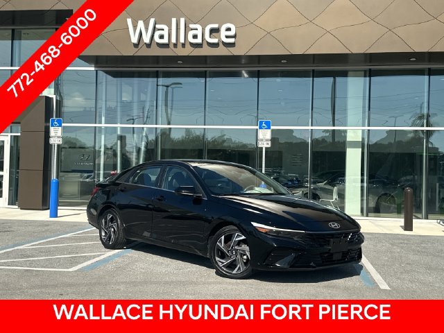 Used 2025 Hyundai Elantra SEL FWD image 1